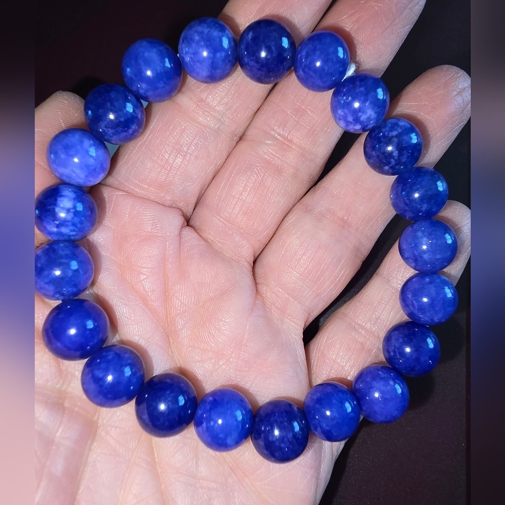 10mm Kyanite Blue Bracelet - Picture 3 of 8